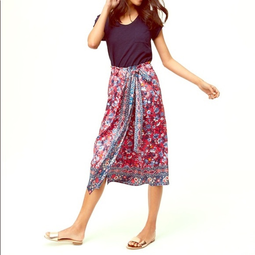 Loft floral wrap skirt size M
